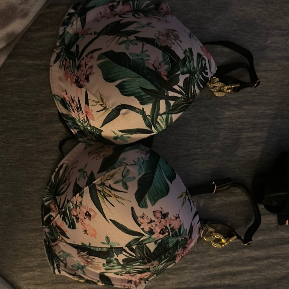 Bombshell tropical push up bra from Victoria secret